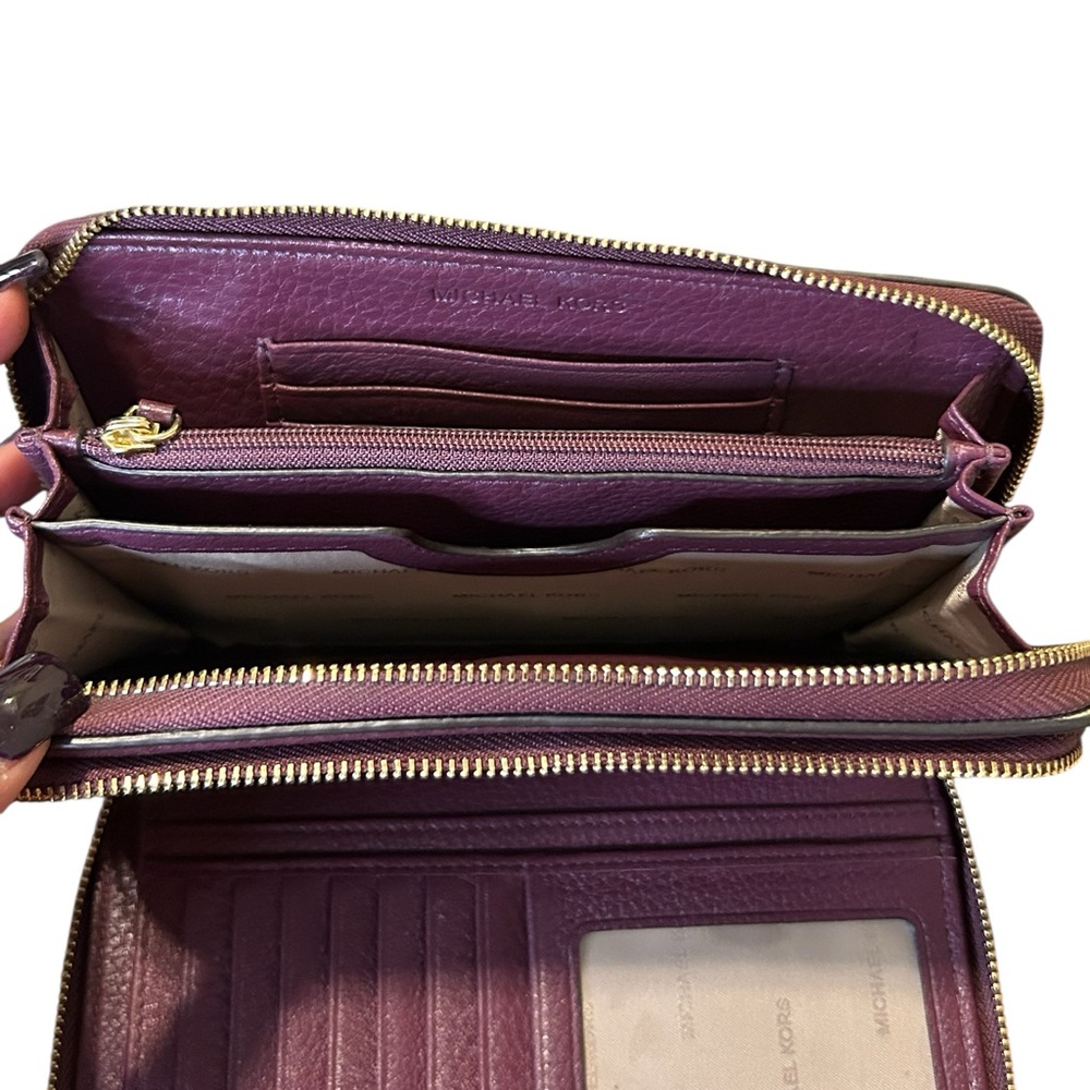 Michael Kors Jet Set Travel Continental Plum /Purple Leather Wristlet/Wallet - Picture 6 of 8